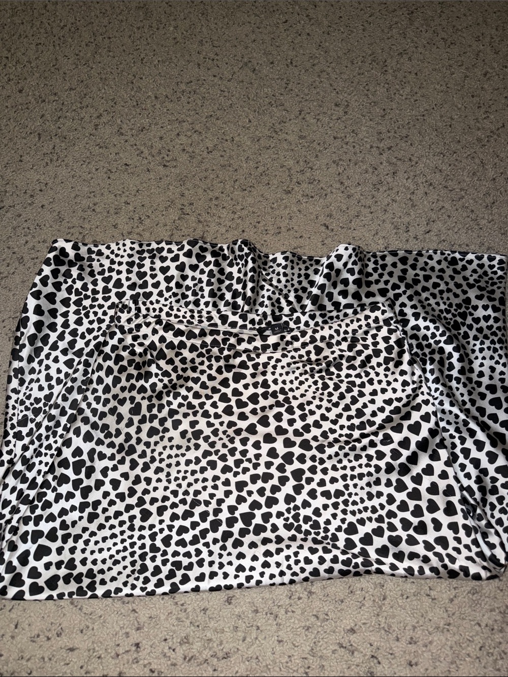 Rachel Zoe Black and White Heart Print Satin Midi Skirt